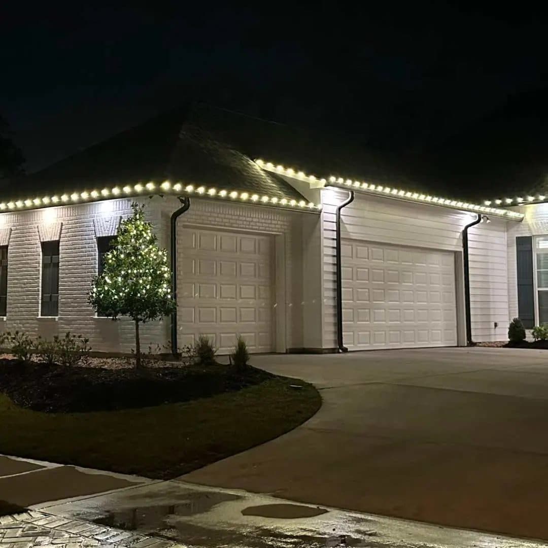 Christmas lights installed by Hernandez Lawnscape on a Baton Rouge home, photo 3
