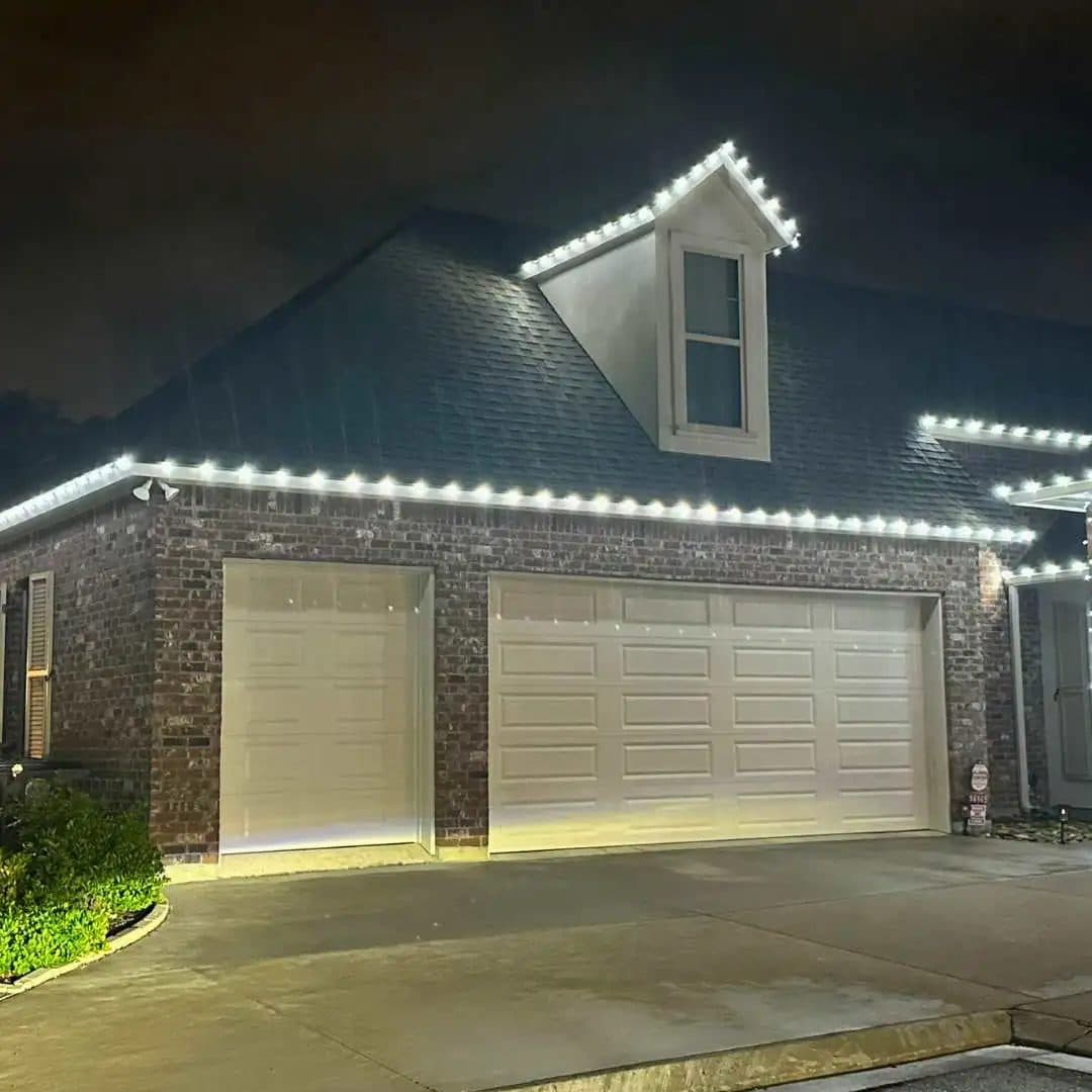 Christmas lights installed by Hernandez Lawnscape on a Baton Rouge home, photo 4